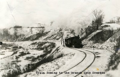 Train coming to the branch into Dresden.